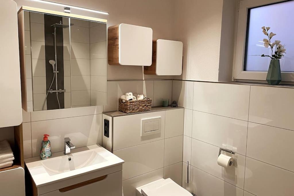 Gemuetliche, Topp Ausgestattete Ferienwohnung 班恩 外观 照片