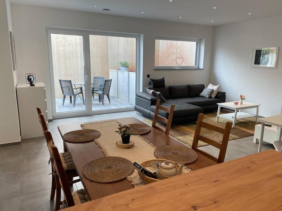 Gemuetliche, Topp Ausgestattete Ferienwohnung 班恩 外观 照片