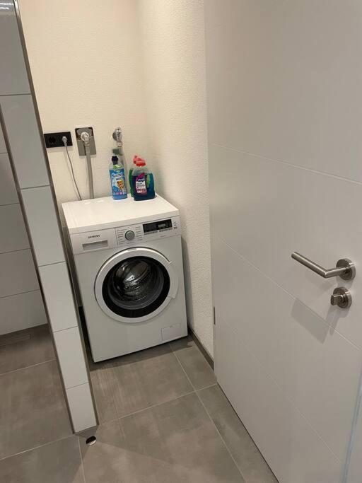 Gemuetliche, Topp Ausgestattete Ferienwohnung 班恩 外观 照片